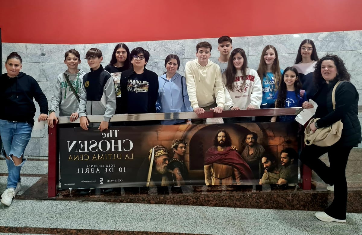 Grupo de jóvenes de Iglesia Unida Betel